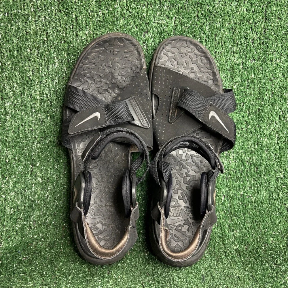 Nike ACG Air Deschutz Hiking Trail Gorpcore Athletic Sandals Black Mens Size 13